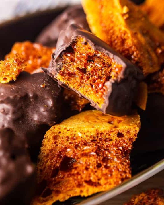 Hokey Pokey Chocolate Bites